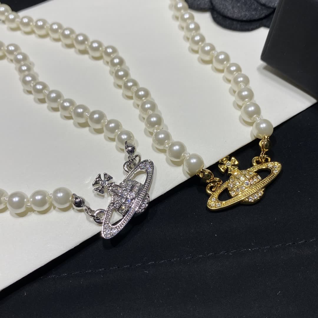 Vivienne Westwood Classic Collar Necklace